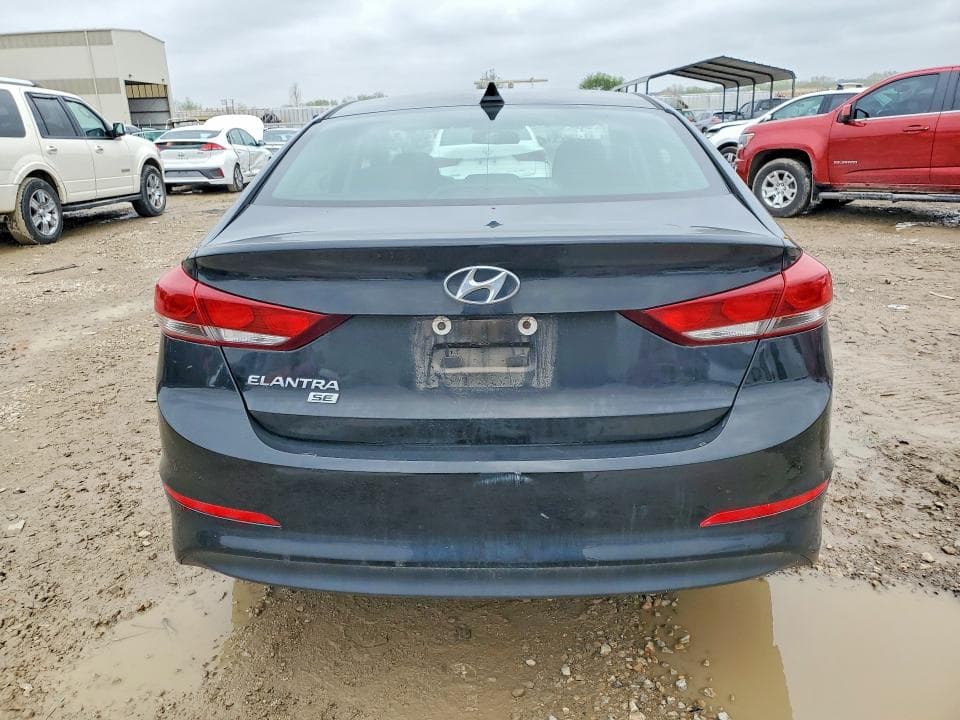 2018 HYUNDAI ELANTRA SE SE 6