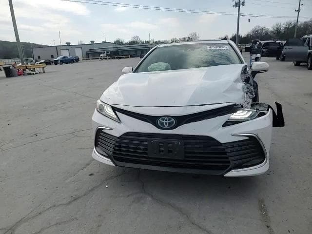 2021 TOYOTA CAMRY HYBRID XLE XLE 13