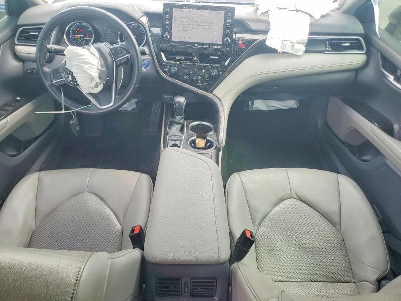 2021 TOYOTA CAMRY HYBRID XLE XLE 8