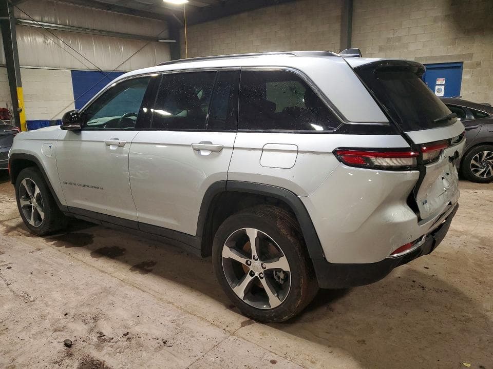 2023 JEEP GRAND CHEROKEE LIMITED 4XE 3