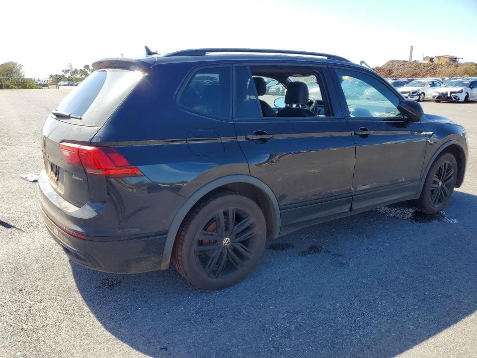 2022 VOLKSWAGEN TIGUAN SE R-LINE BLACK SE R-LINE BLACK 3