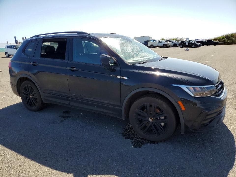 2022 VOLKSWAGEN TIGUAN SE R-LINE BLACK SE R-LINE BLACK 4