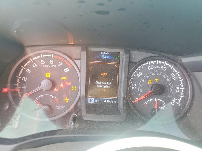 2023 TOYOTA TACOMA SR V6 9