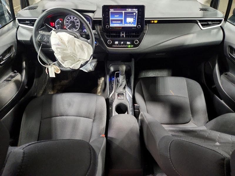2022 TOYOTA COROLLA LE LE 8