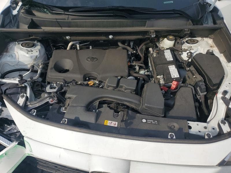 2024 TOYOTA RAV4 LE 12