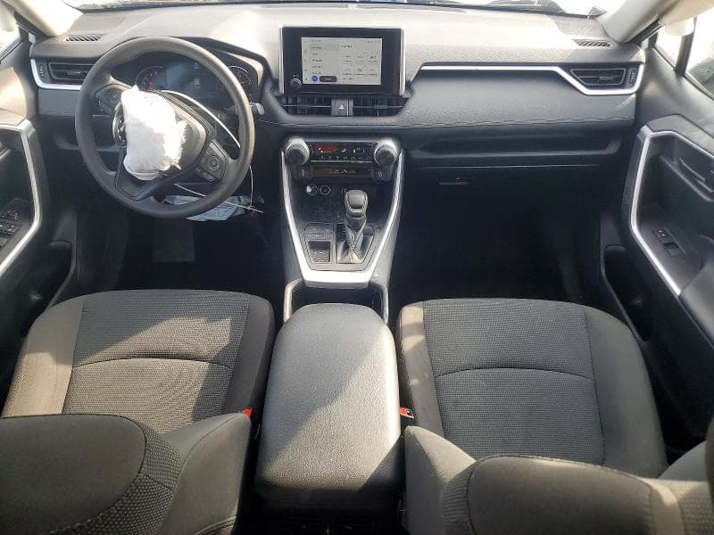 2024 TOYOTA RAV4 LE 8