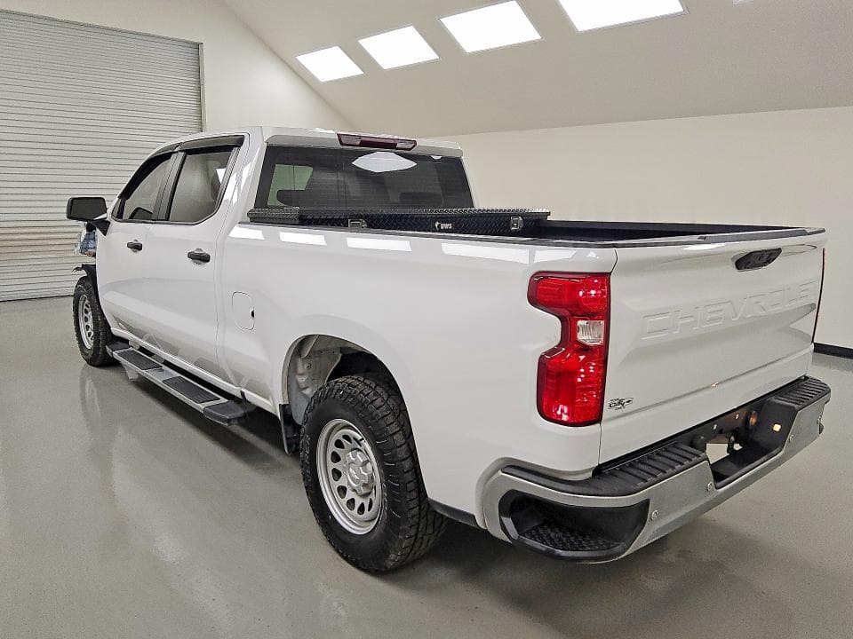 2024 CHEVROLET SILVERADO C1500 2