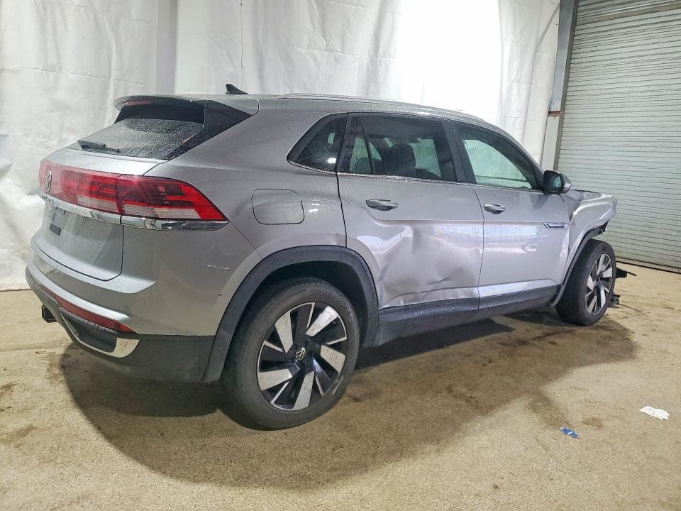 2025 VOLKSWAGEN ATLAS CROSS SPORT SE 3