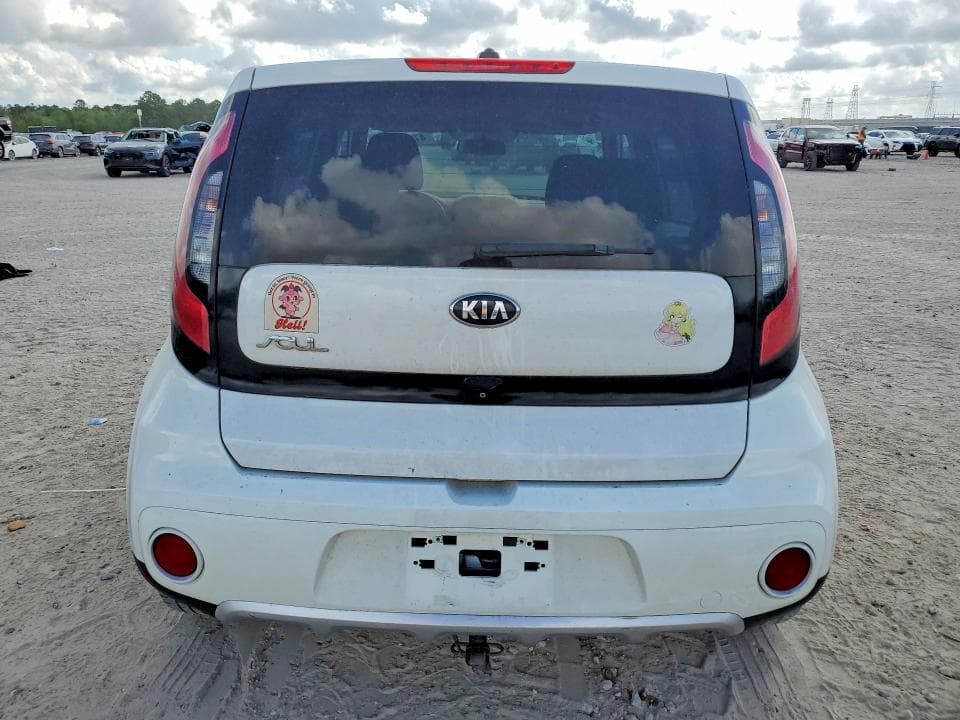 2018 KIA SOUL + 6