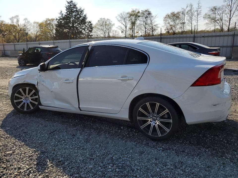 2017 VOLVO S60 PREMIER 2