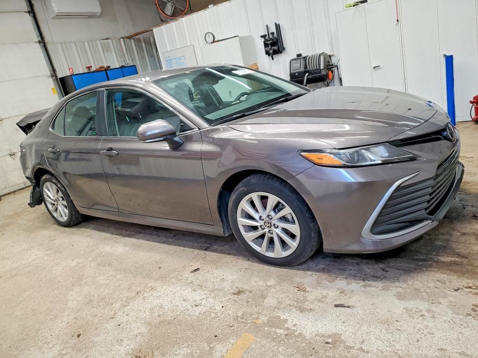 2024 TOYOTA CAMRY LE 4