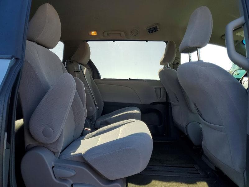 2017 TOYOTA SIENNA LE 8-PASSENGER LE 8-PASSENGER 11