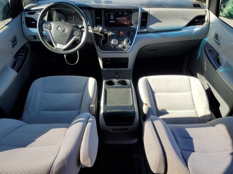 2017 TOYOTA SIENNA LE 8-PASSENGER LE 8-PASSENGER 8