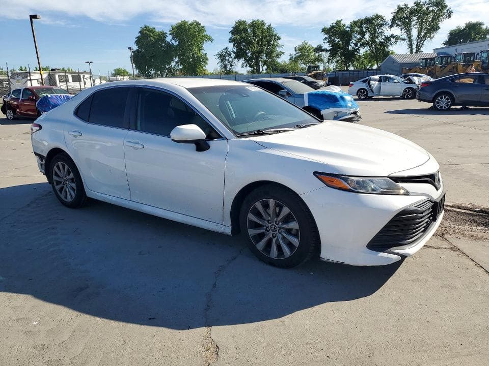 2020 TOYOTA CAMRY LE LE 4