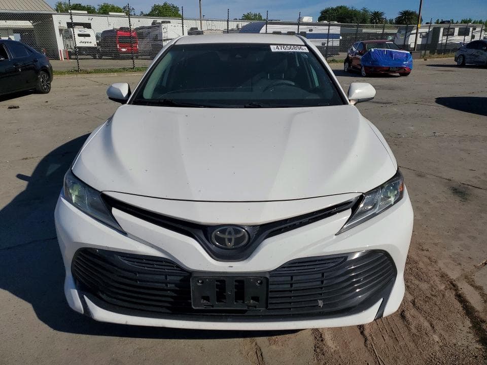 2020 TOYOTA CAMRY LE LE 5