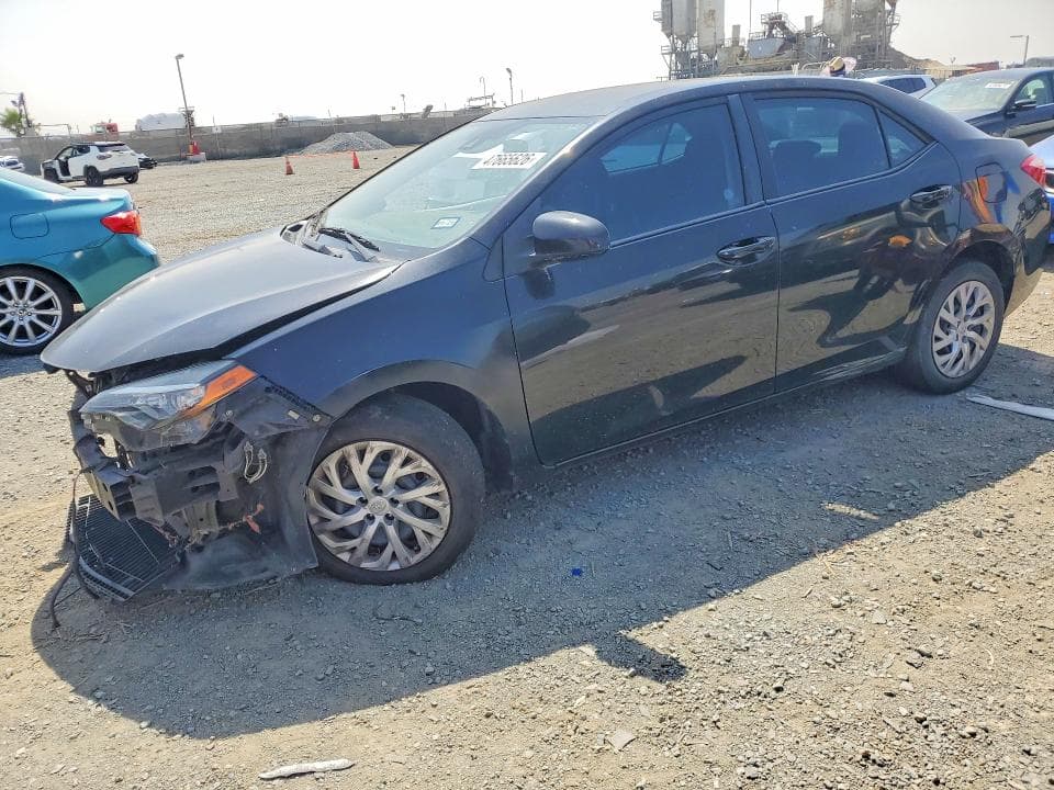 2018 TOYOTA COROLLA LE 1