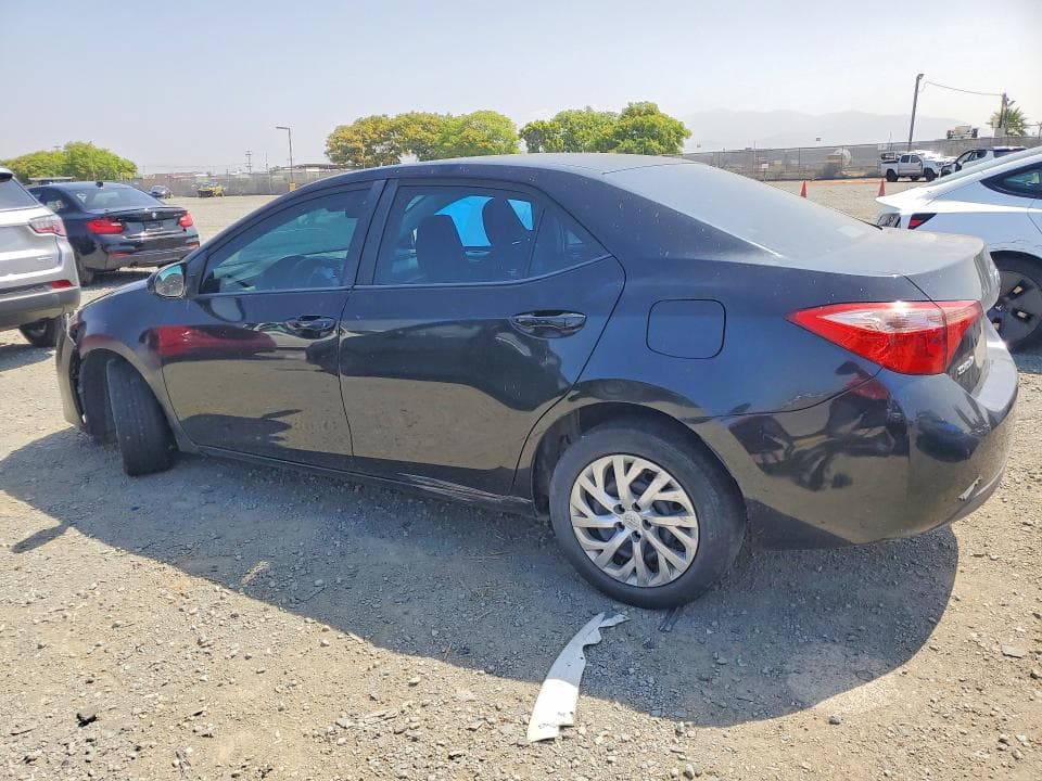 2018 TOYOTA COROLLA LE 2
