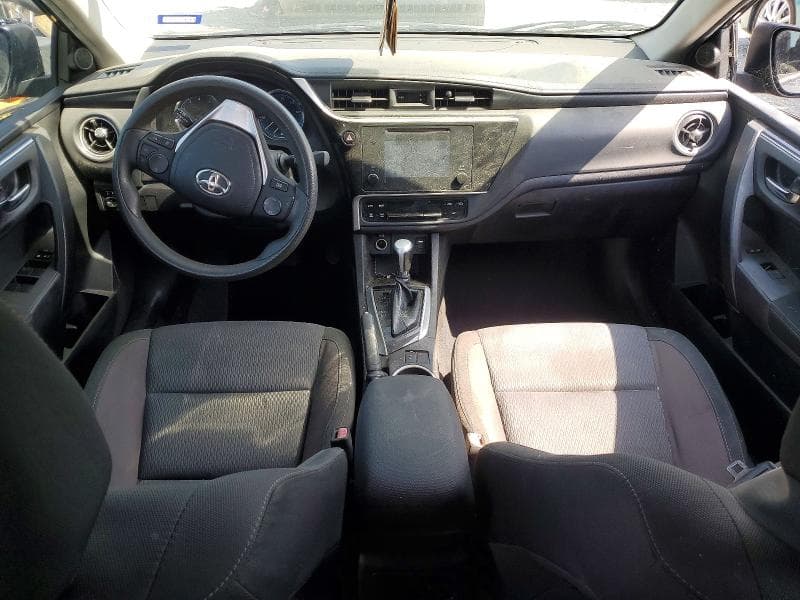 2018 TOYOTA COROLLA LE 8