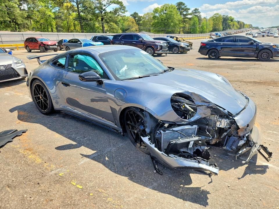 2026 PORSCHE 911 CARRERA GTS 4