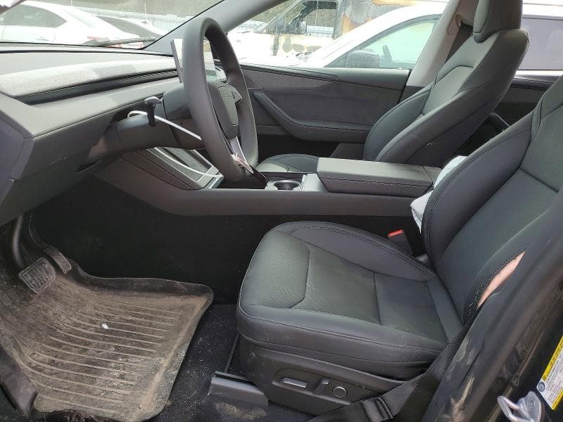2026 TESLA MODEL Y 7