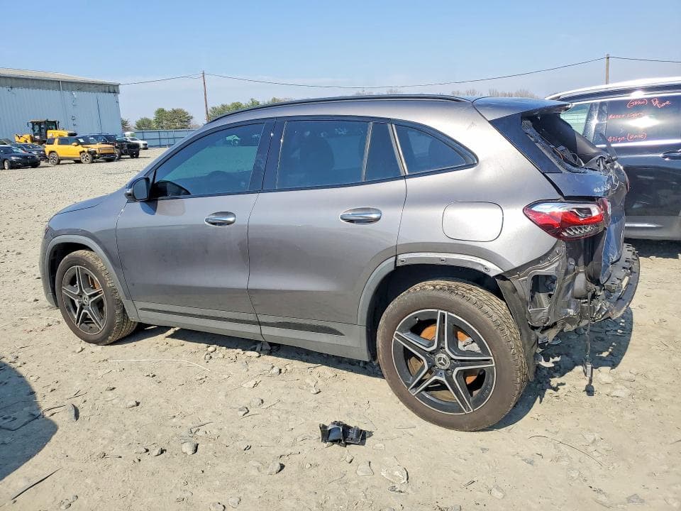 2022 MERCEDES-BENZ GLA 250 4MATIC 2