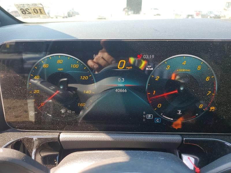 2022 MERCEDES-BENZ GLA 250 4MATIC 9