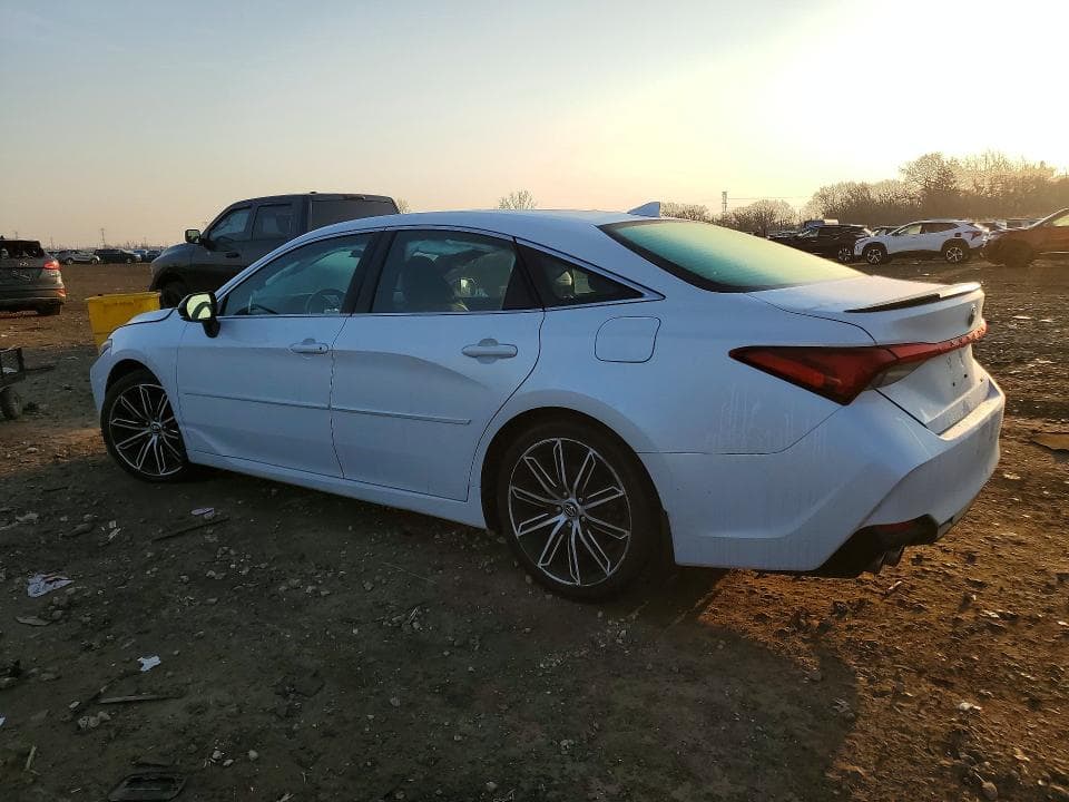 2020 TOYOTA AVALON XSE XSE 2