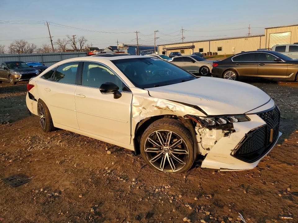 2020 TOYOTA AVALON XSE XSE 4