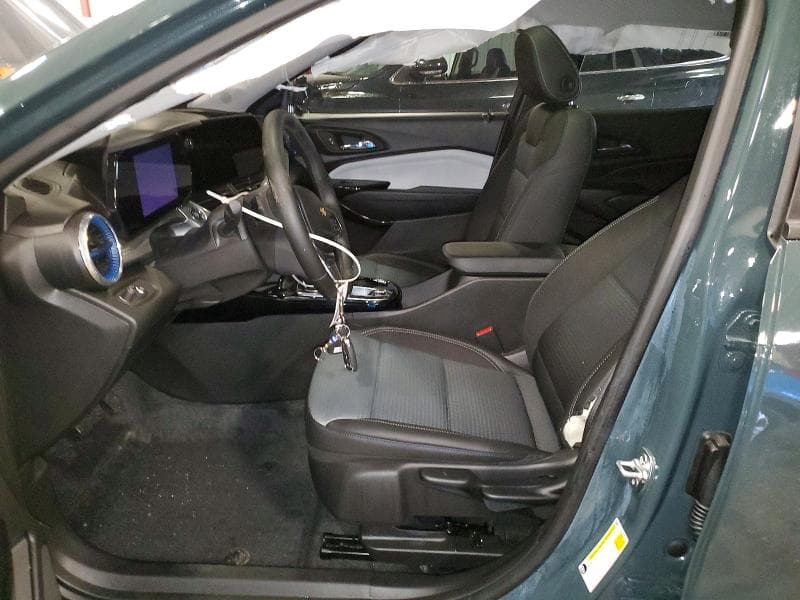 2025 CHEVROLET TRAX 1LT 7