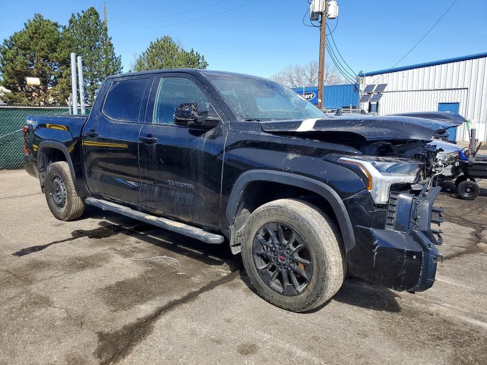 2024 TOYOTA TUNDRA LIMITED 4