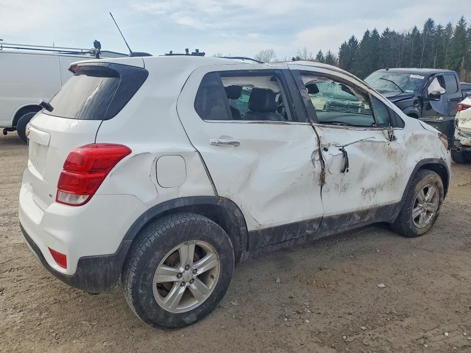 2019 CHEVROLET TRAX 1LT 3