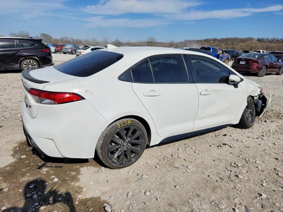 2024 TOYOTA COROLLA SE 3
