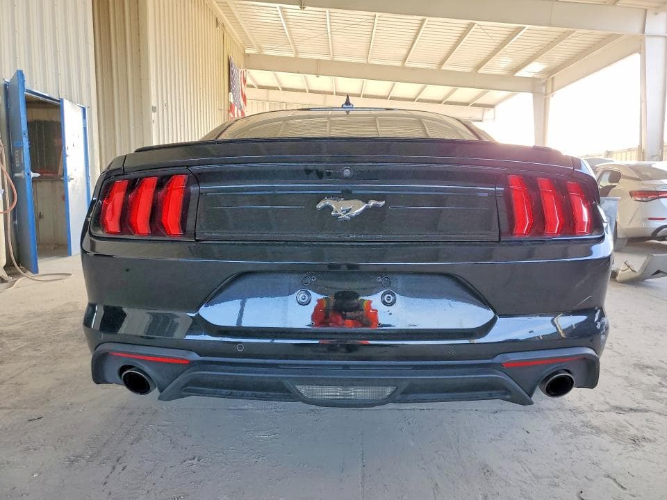 2022 FORD MUSTANG 6