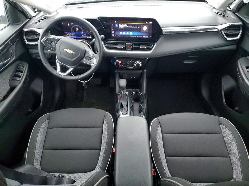 2025 CHEVROLET TRAILBLAZER LT LT 8