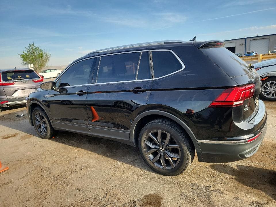 2022 VOLKSWAGEN TIGUAN SE SE 2