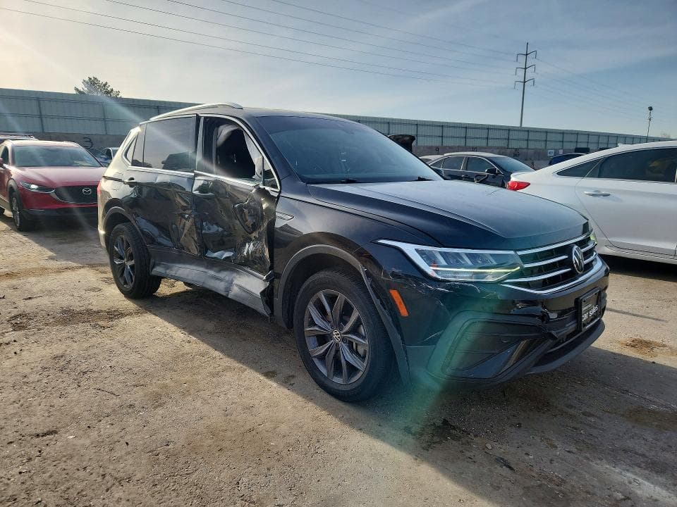 2022 VOLKSWAGEN TIGUAN SE SE 4