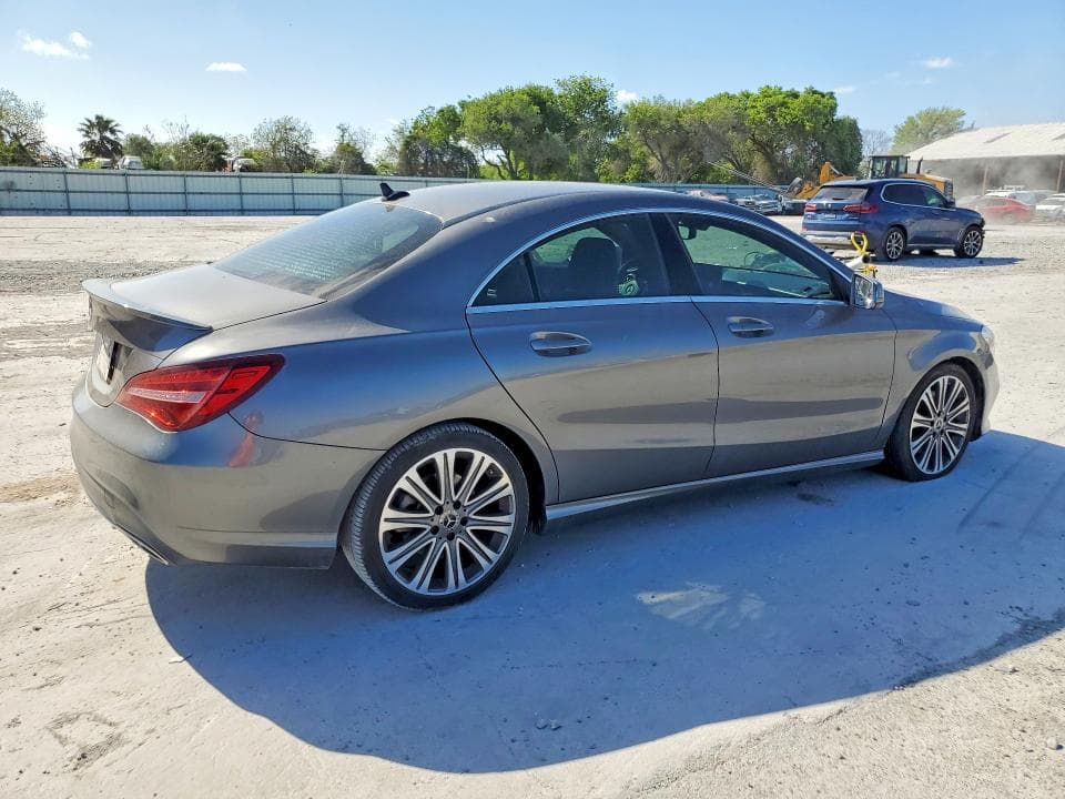 2019 MERCEDES-BENZ CLA 250 3
