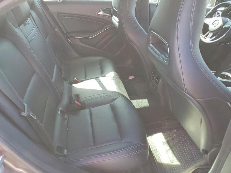 2019 MERCEDES-BENZ CLA 250 10