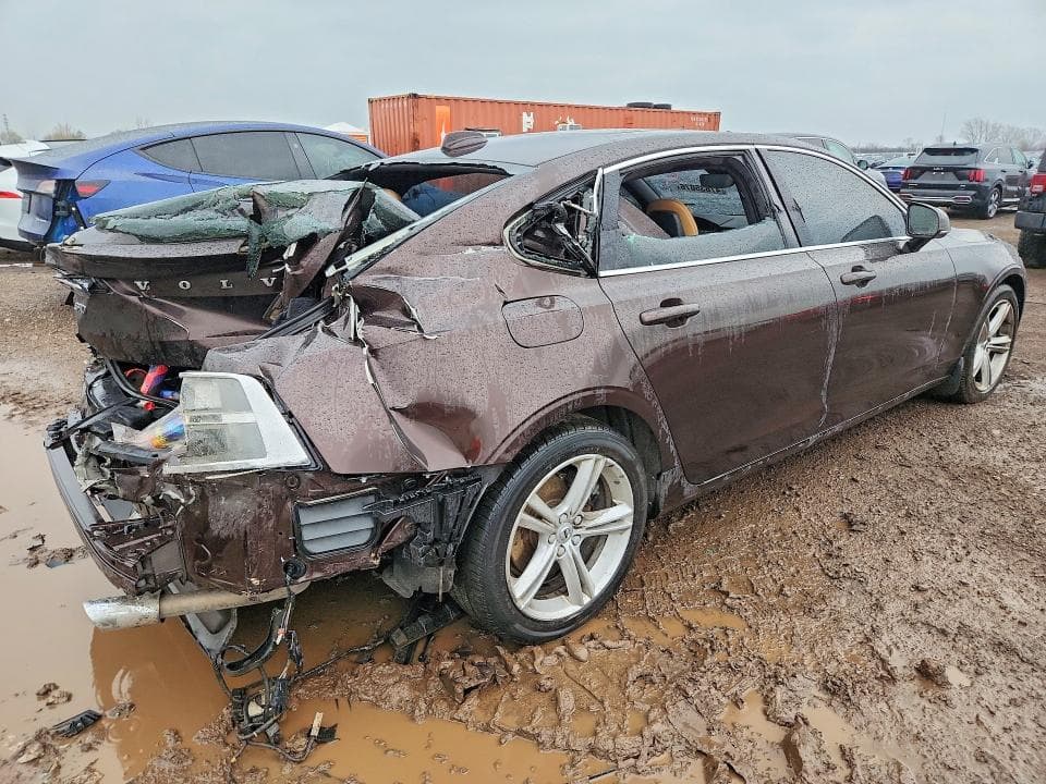 2018 VOLVO S90 T5 MOMENTUM T5 MOMENTUM 3