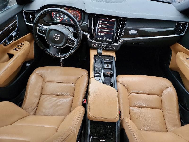 2018 VOLVO S90 T5 MOMENTUM T5 MOMENTUM 8