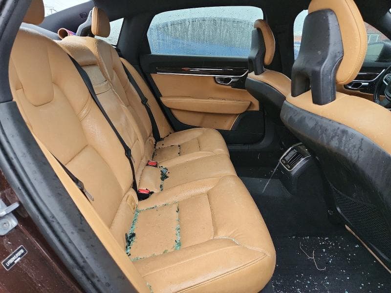 2018 VOLVO S90 T5 MOMENTUM T5 MOMENTUM 10
