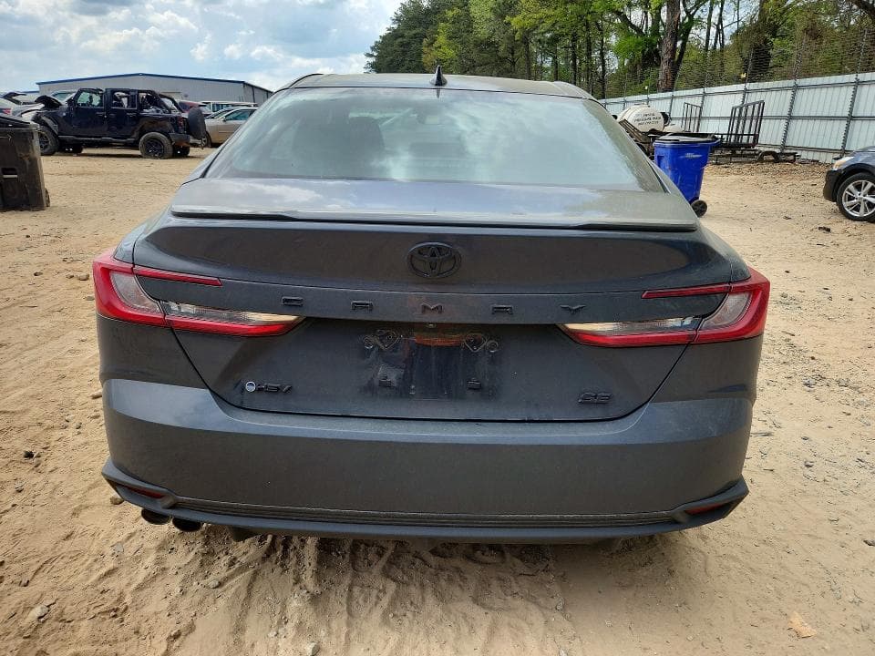 2025 TOYOTA CAMRY SE 6
