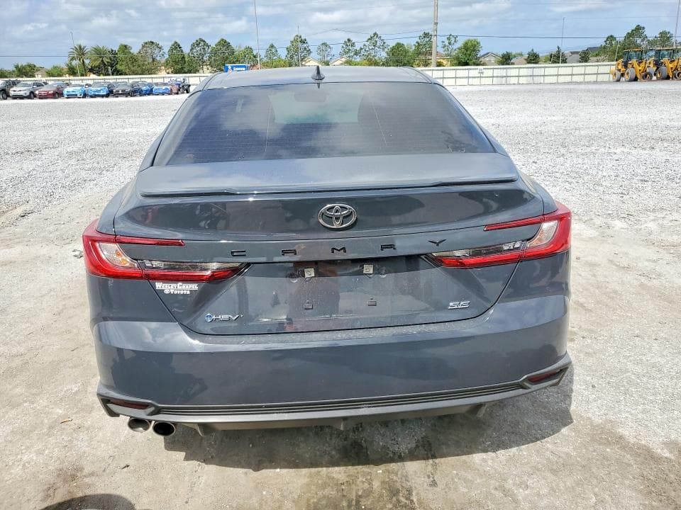 2025 TOYOTA CAMRY SE 6