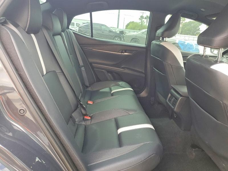 2025 TOYOTA CAMRY SE 10