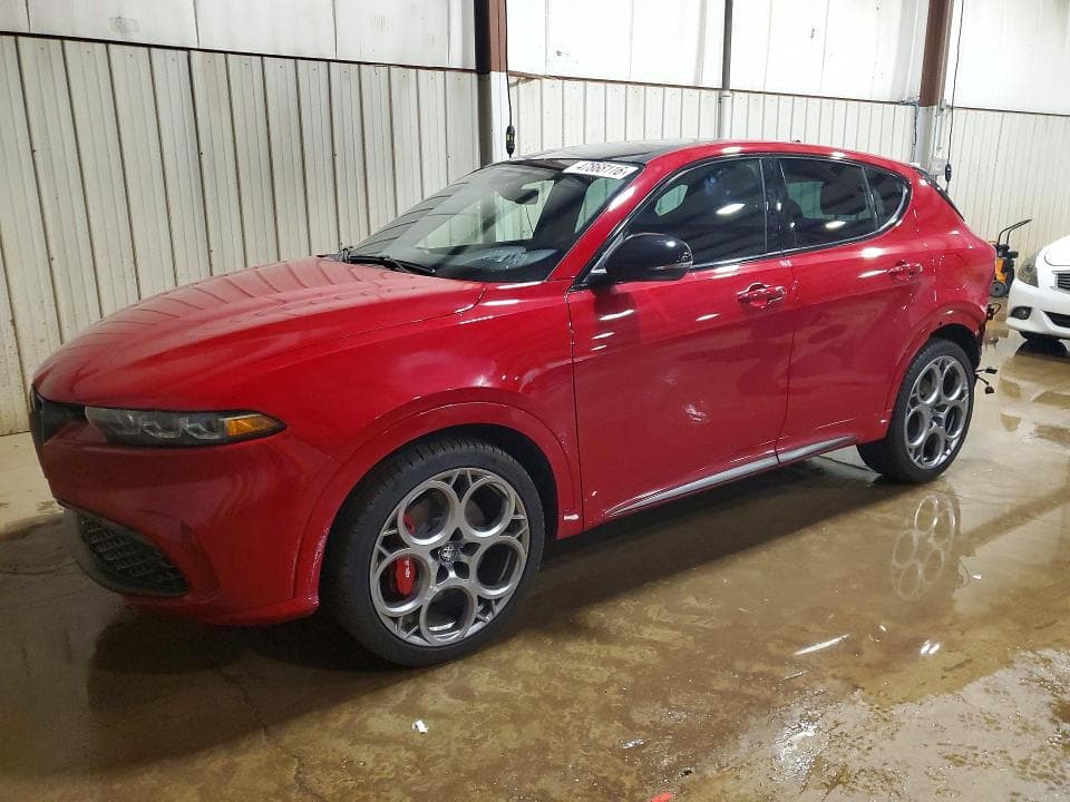 2025 ALFA ROMEO TONALE TRIBUTO ITALIANO