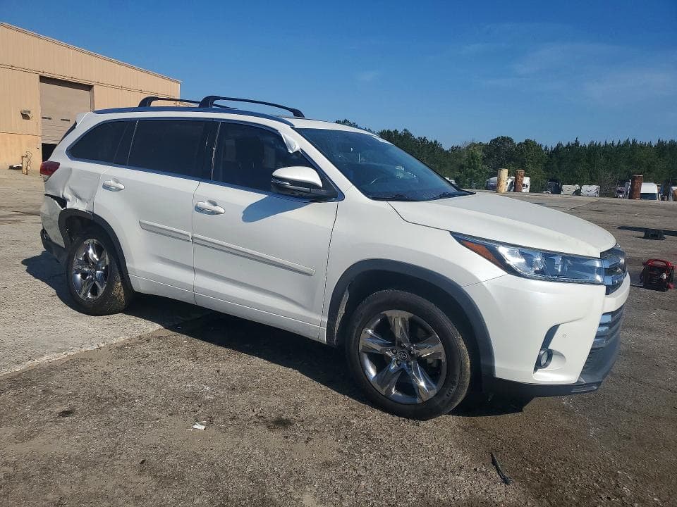 2018 TOYOTA HIGHLANDER LIMITED PLATINUM 4