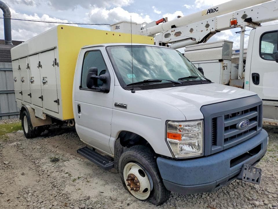 2017 FORD ECONOLINE E450 SUPER DUTY CUTAWAY VAN E450 SUPER DUTY CUTAWAY VAN 4