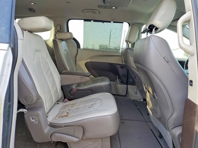 2017 CHRYSLER PACIFICA TOURING L 11