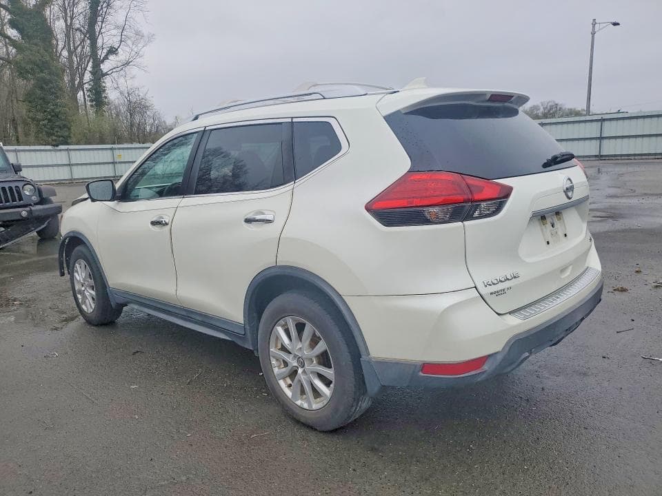 2017 NISSAN ROGUE SV 2