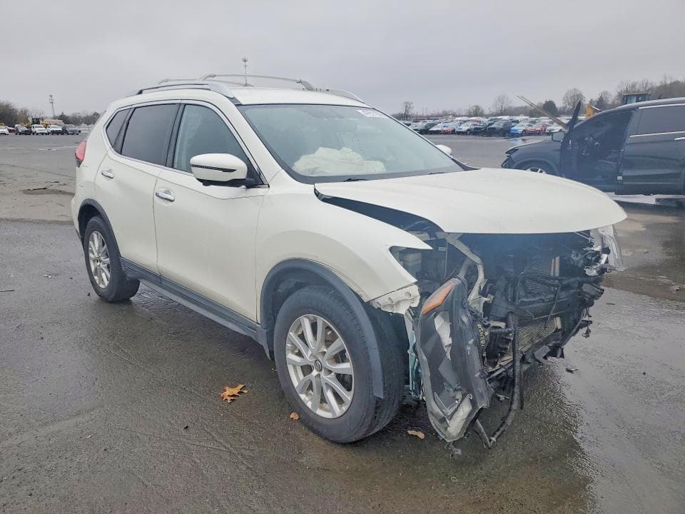 2017 NISSAN ROGUE SV 4